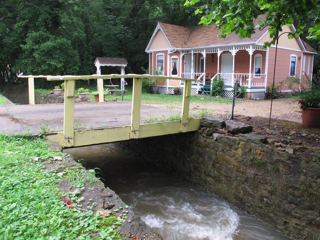 Cottages On Main Eureka Springs Exterior foto